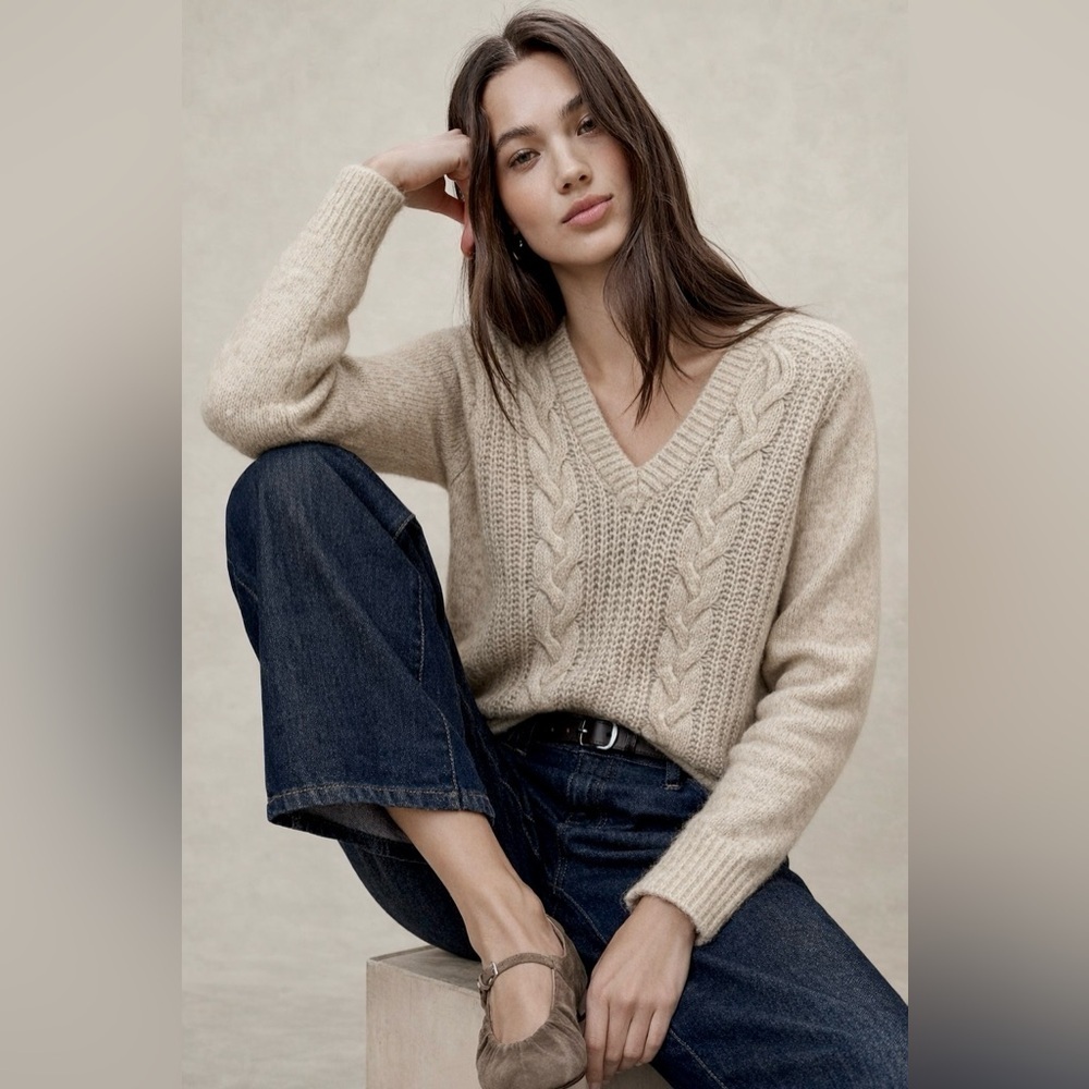 The Limited Cable Knit Beige Back Button V Neck Sweater XS - Picture 2 of 6